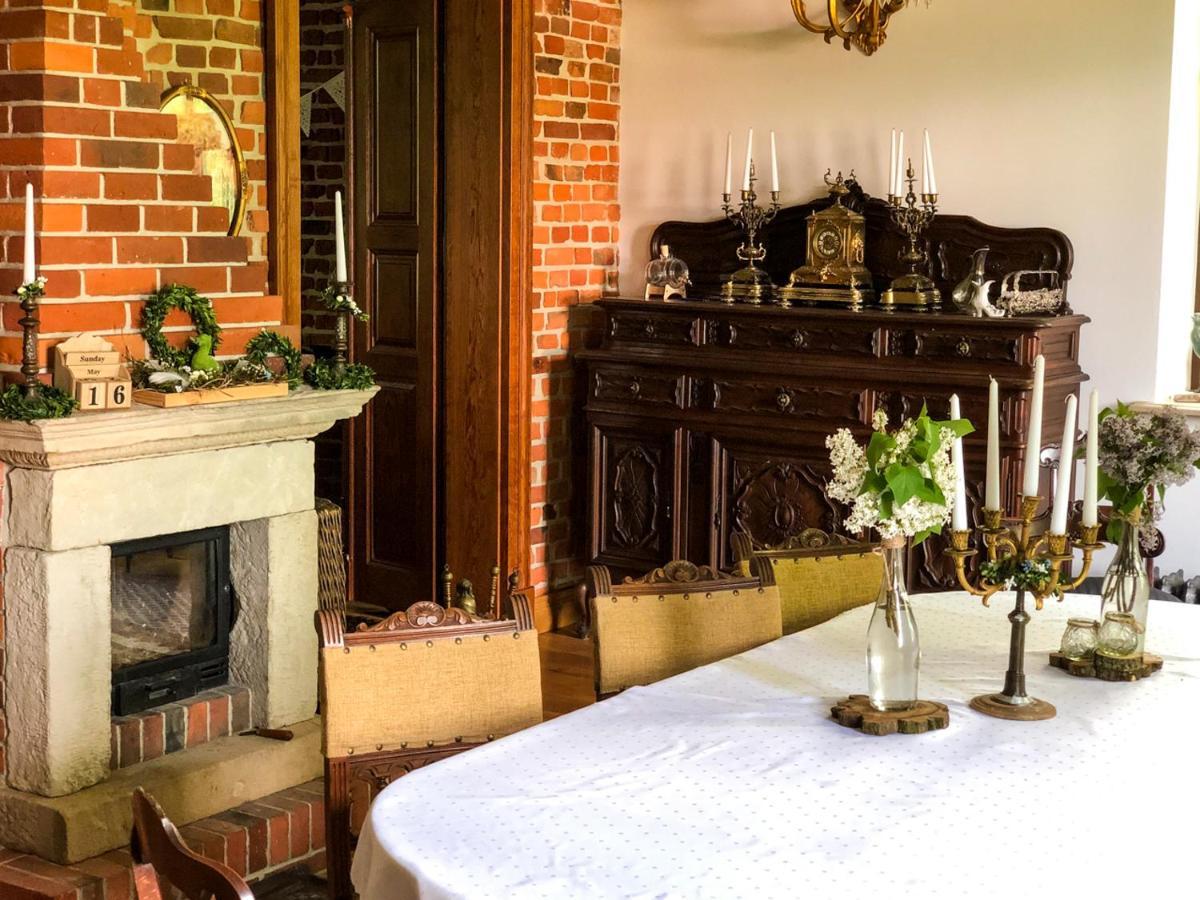 Dwor Gogolewo Nad Warta Bed & Breakfast Ksiaz Wielkopolski ภายนอก รูปภาพ
