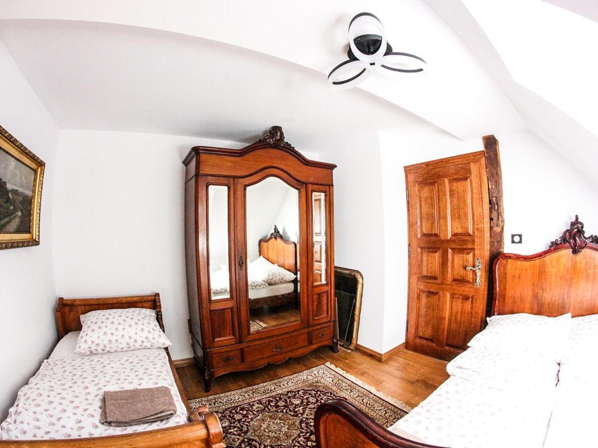 Dwor Gogolewo Nad Warta Bed & Breakfast Ksiaz Wielkopolski ภายนอก รูปภาพ