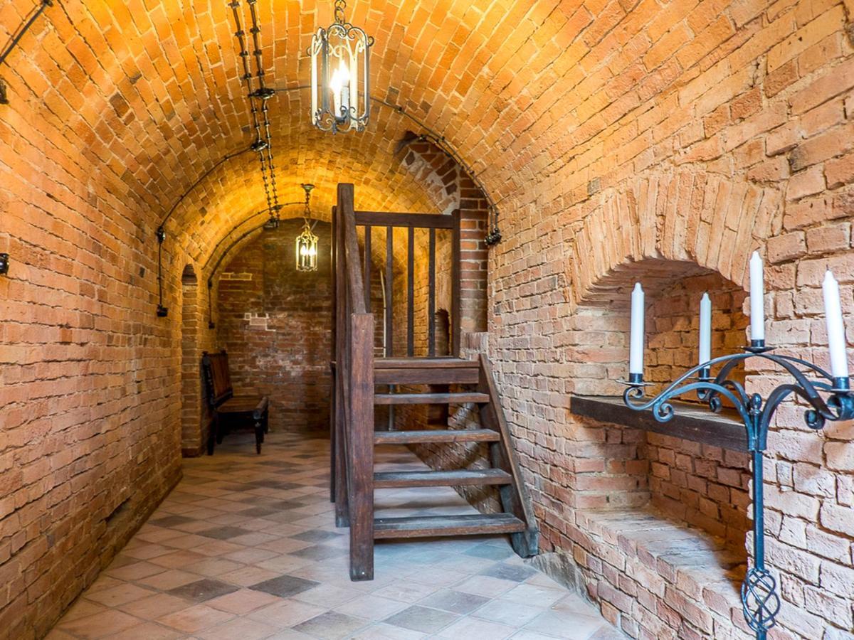 Dwor Gogolewo Nad Warta Bed & Breakfast Ksiaz Wielkopolski ภายนอก รูปภาพ