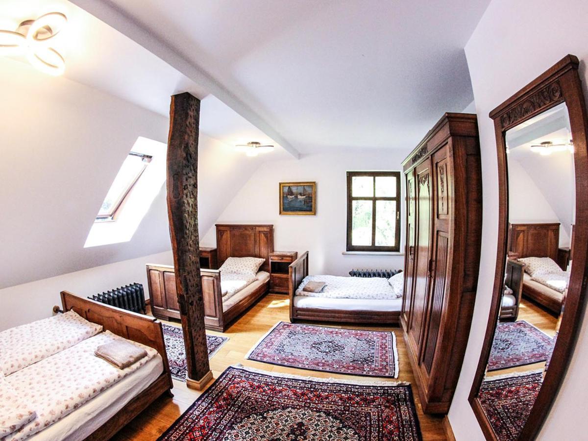 Dwor Gogolewo Nad Warta Bed & Breakfast Ksiaz Wielkopolski ภายนอก รูปภาพ