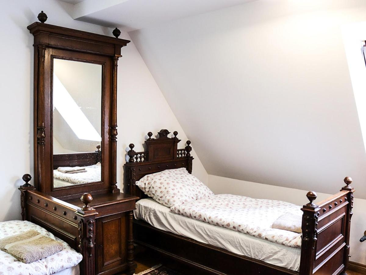 Dwor Gogolewo Nad Warta Bed & Breakfast Ksiaz Wielkopolski ภายนอก รูปภาพ