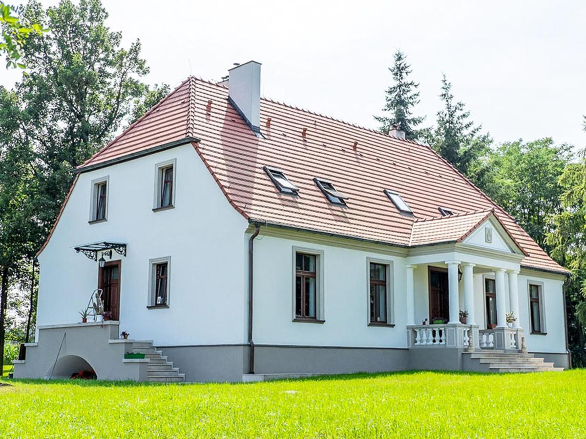 Dwor Gogolewo Nad Warta Bed & Breakfast Ksiaz Wielkopolski ภายนอก รูปภาพ