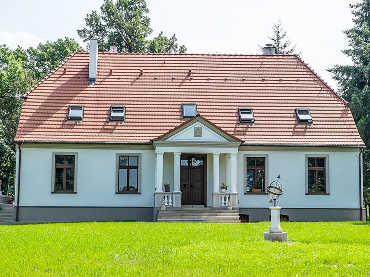 Dwor Gogolewo Nad Warta Bed & Breakfast Ksiaz Wielkopolski ภายนอก รูปภาพ