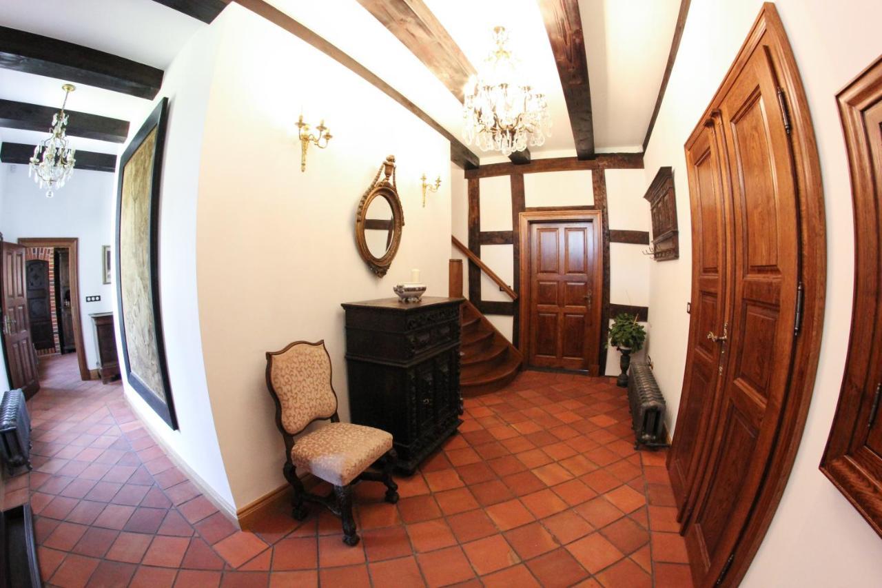 Dwor Gogolewo Nad Warta Bed & Breakfast Ksiaz Wielkopolski ภายนอก รูปภาพ