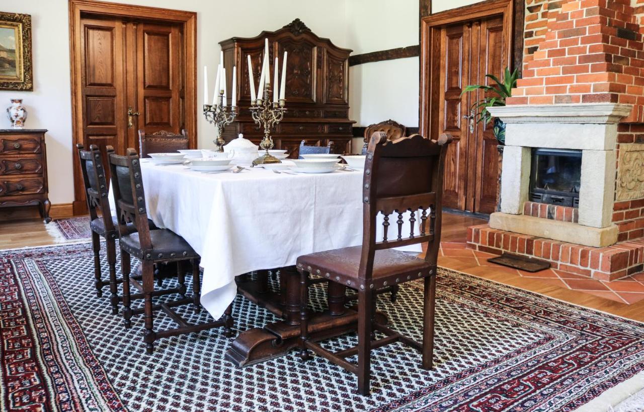 Dwor Gogolewo Nad Warta Bed & Breakfast Ksiaz Wielkopolski ภายนอก รูปภาพ